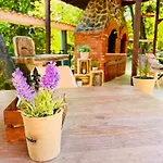 Restaurant Vodenitsata فندق *